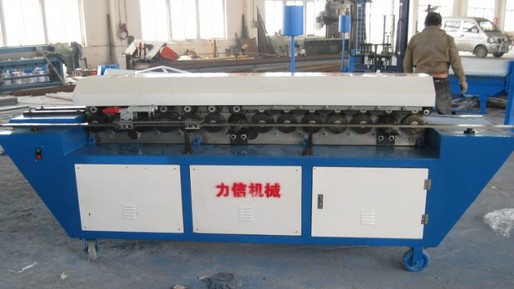 如何做好共板法兰机的一级保养工作？